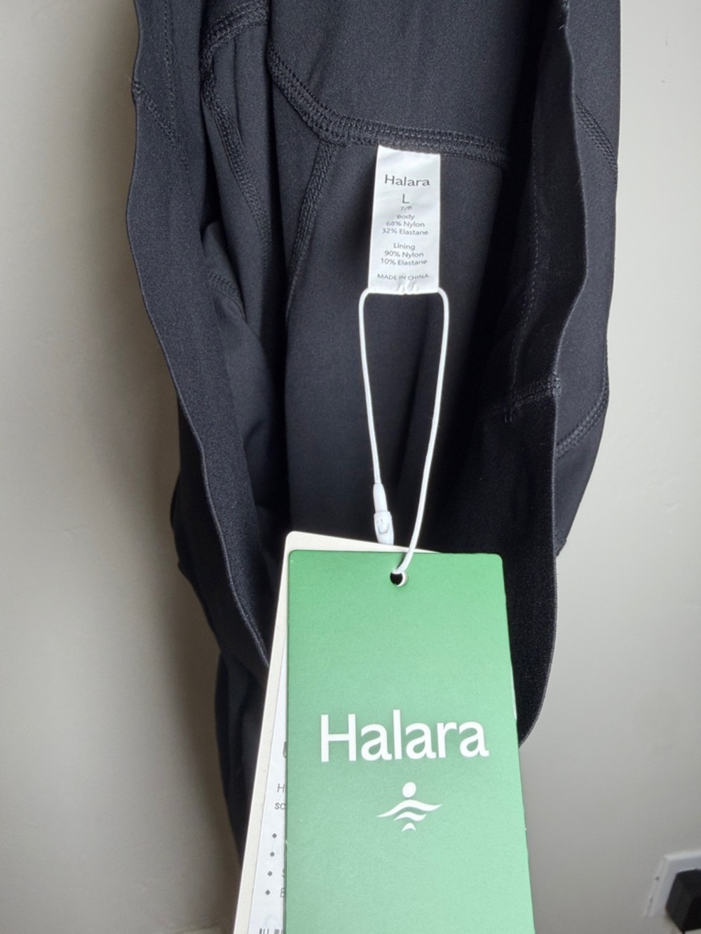 Halara UltraSculpt High Waisted Tummy Control Pocket Shaping Training Leggings L - Picture 5 of 6